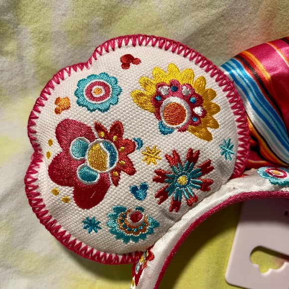 Disney Parks Epcot embroidered Mexico Minnie Mouse Ears Headband Adult - Picture 7 of 8